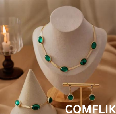 Comflik Oval Green Crystal Pendant Necklace Set